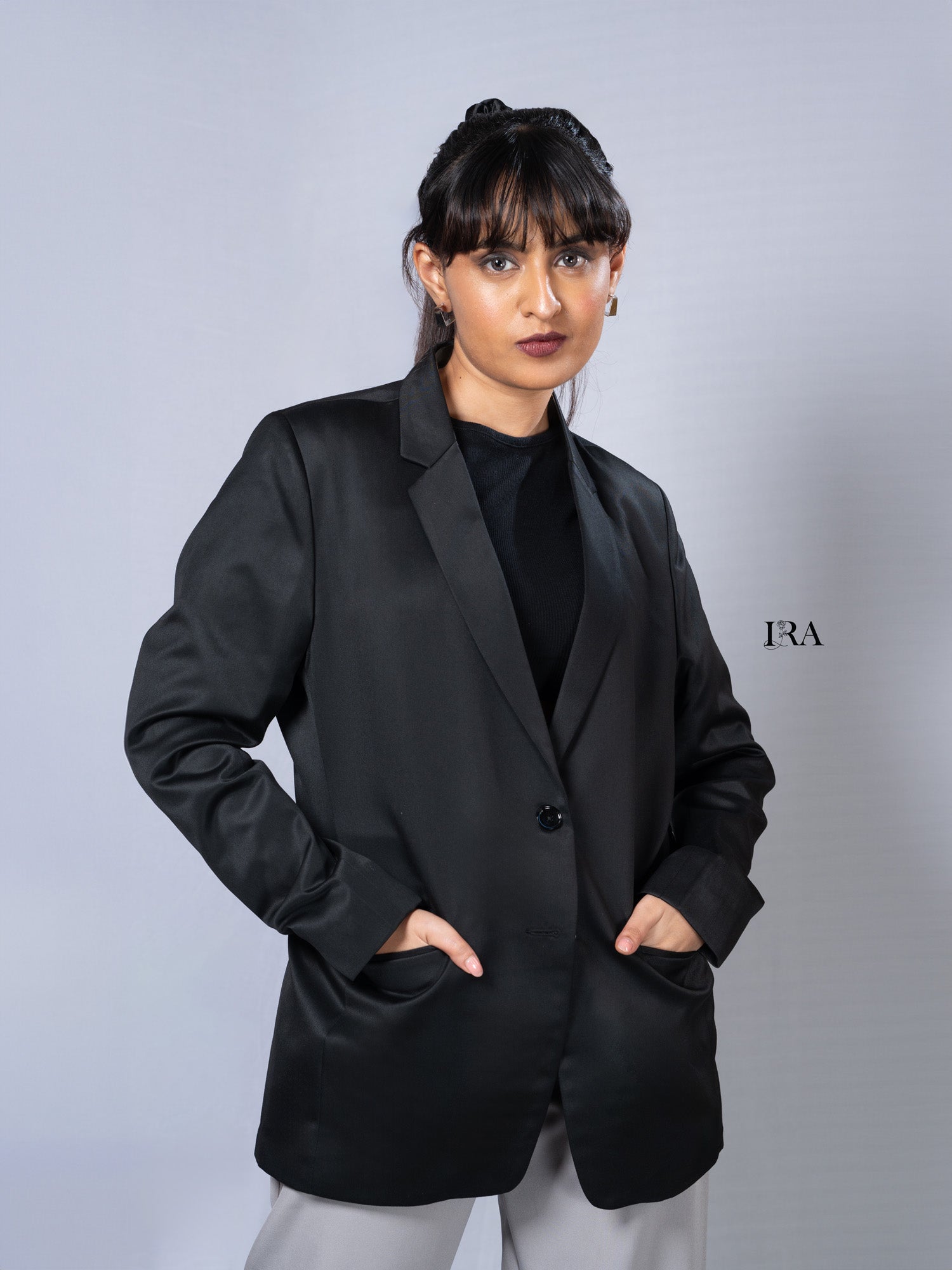 Classic Black Blazer – The Epitome of Timeless Elegance