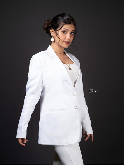 Classic White Blazer – Clean, Elegant, and Effortlessly Chic